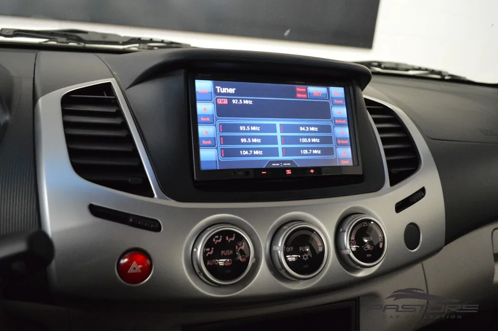 Mitsubishi L200 Triton 3.2D AT