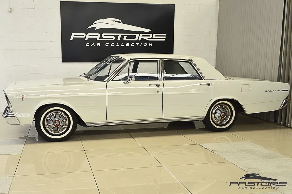Ford Galaxie 500
