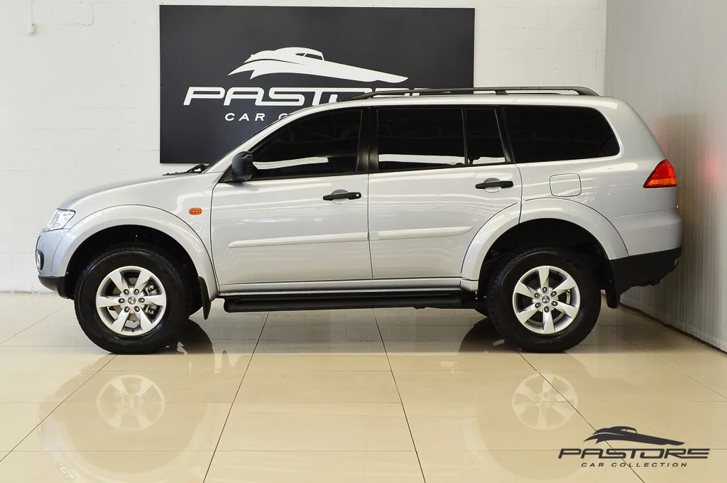 Mitsubishi Pajero Dakar AT
