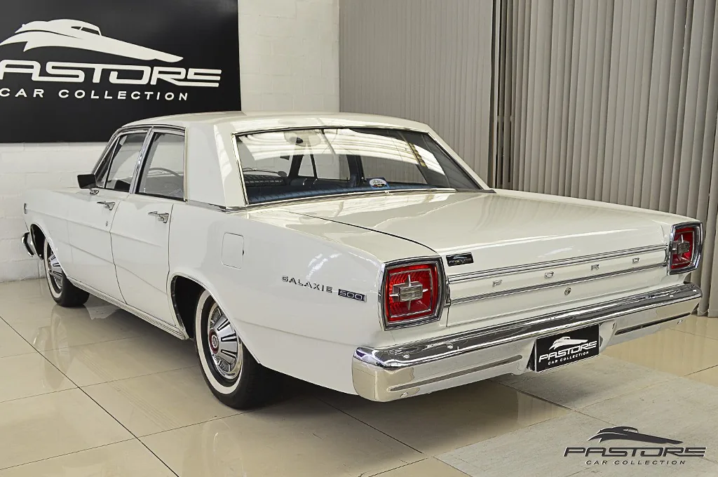 Ford Galaxie 500