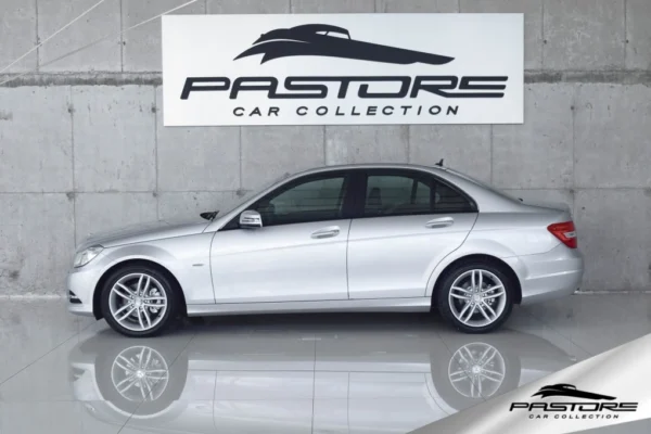 Mercedes-Benz C180 CGI Classic