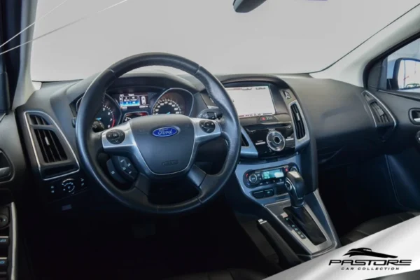 Ford Focus Titanium Hatch