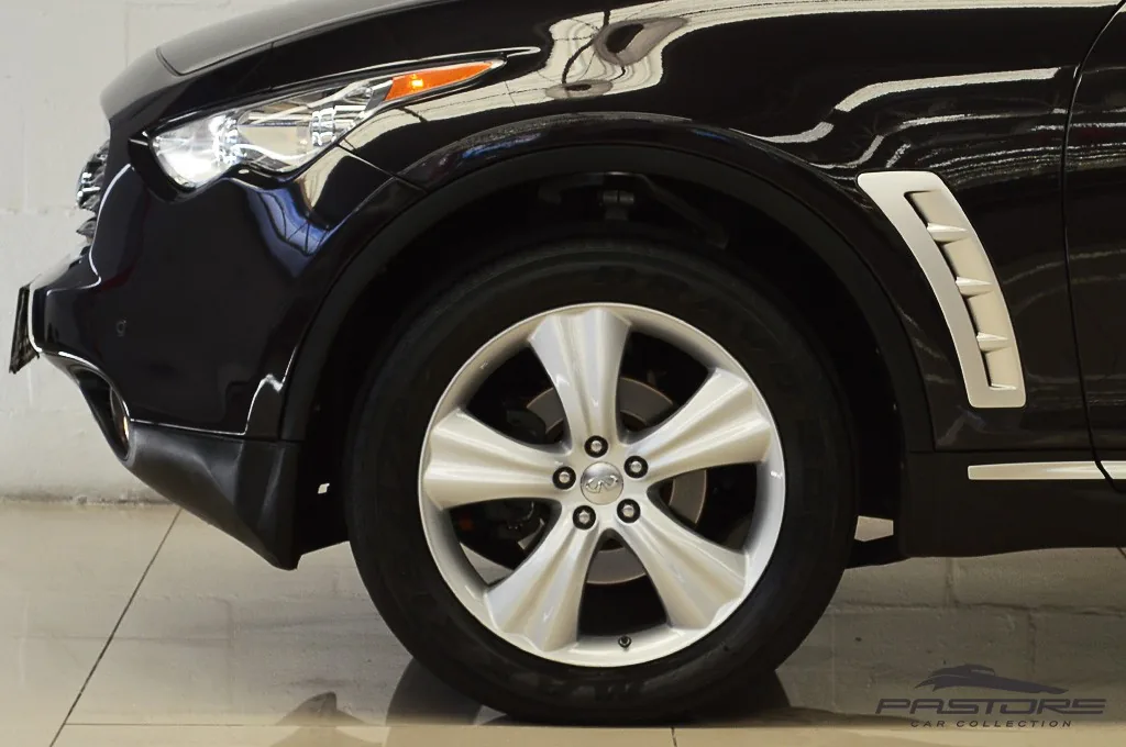 Infiniti FX35 AWD