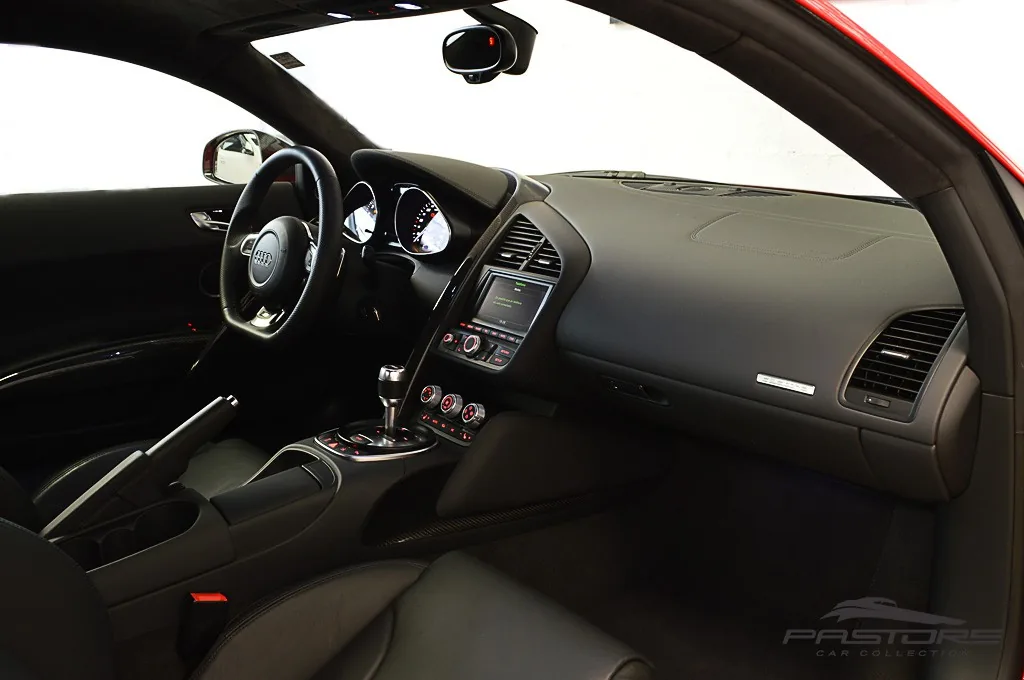 Audi R8 5.2 V10