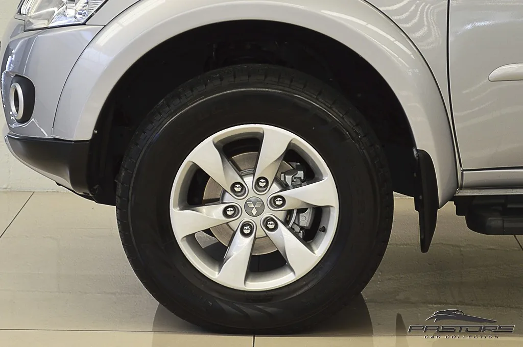 Mitsubishi Pajero Dakar FLEX