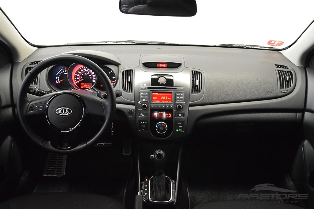 Kia Cerato E 284 AT