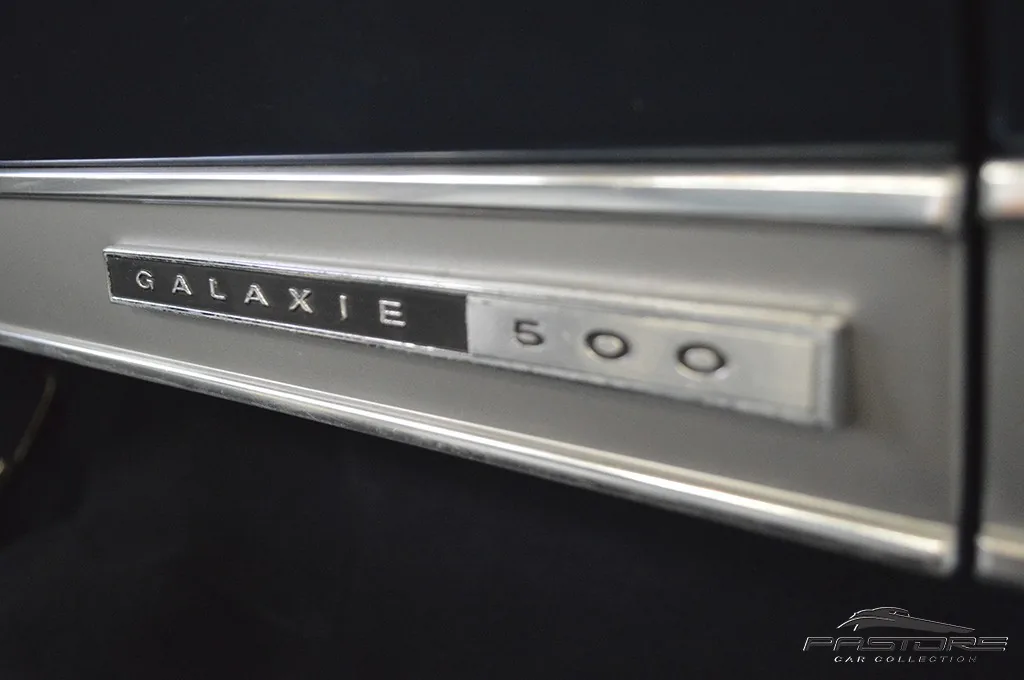 Ford Galaxie 500