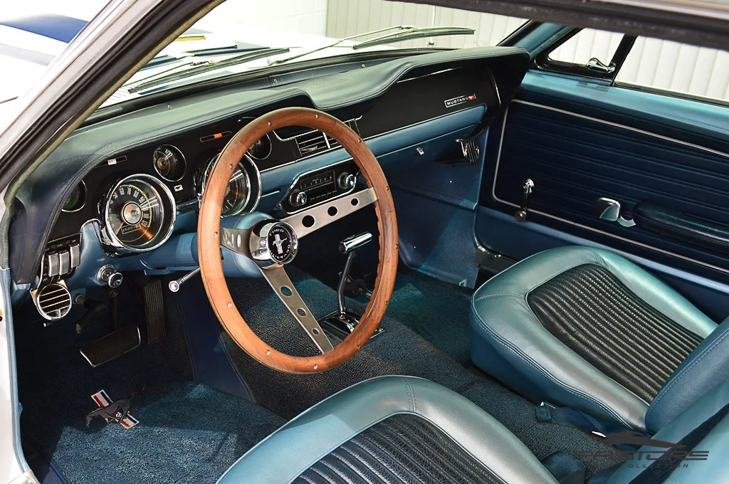 Ford Mustang Hard Top