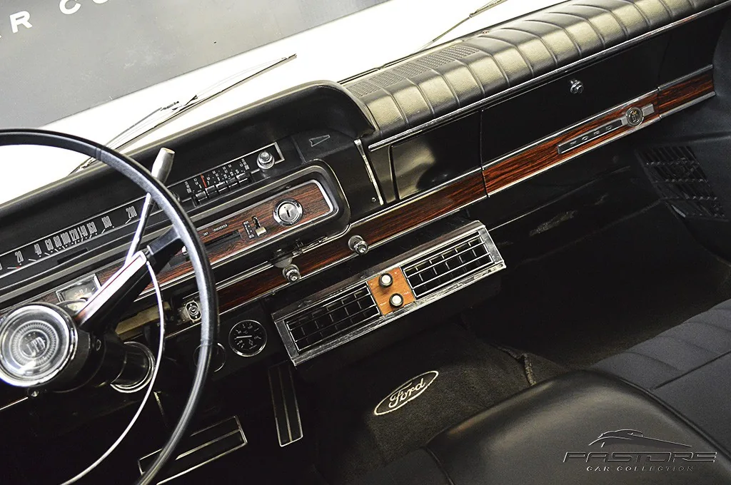 Ford Galaxie LTD