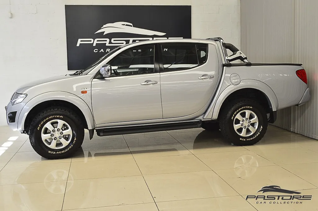 Mitsubishi L200 Triton 3.2D AT