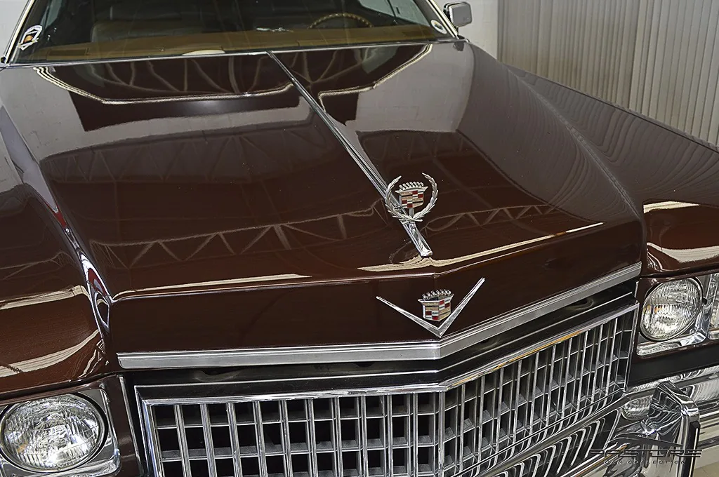 Cadillac Sedan De Ville
