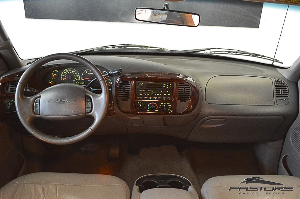Ford F-150 CD SuperCrew Lariat