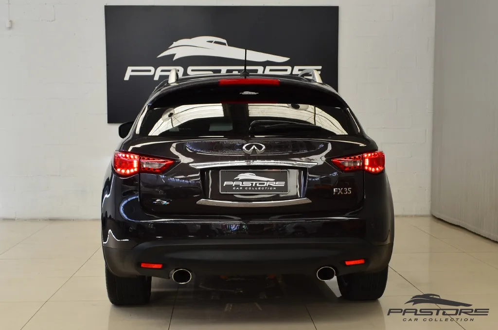 Infiniti FX35 AWD