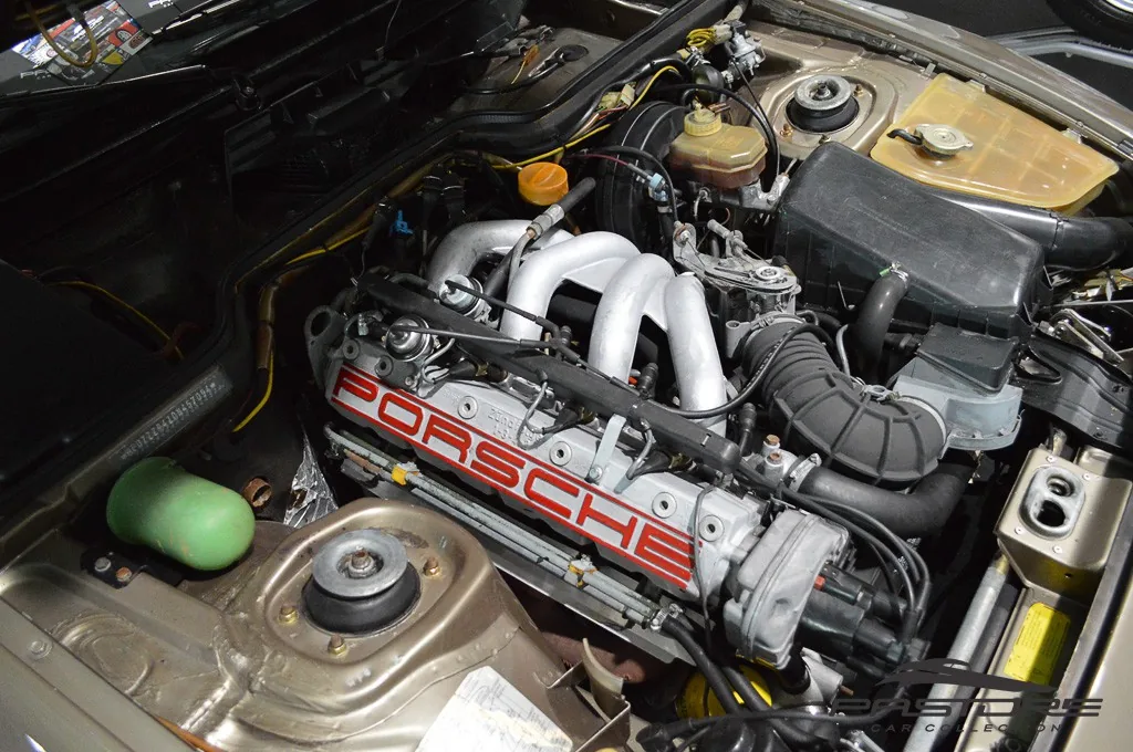 Porsche 944 S2