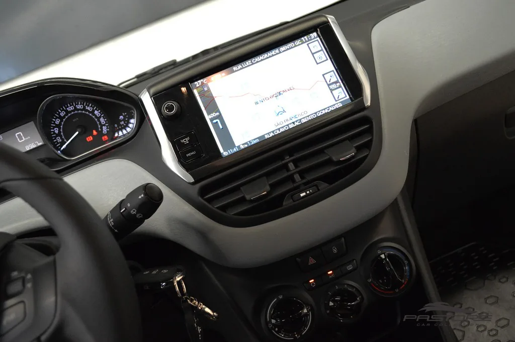 Peugeot 208 Allure 1.5
