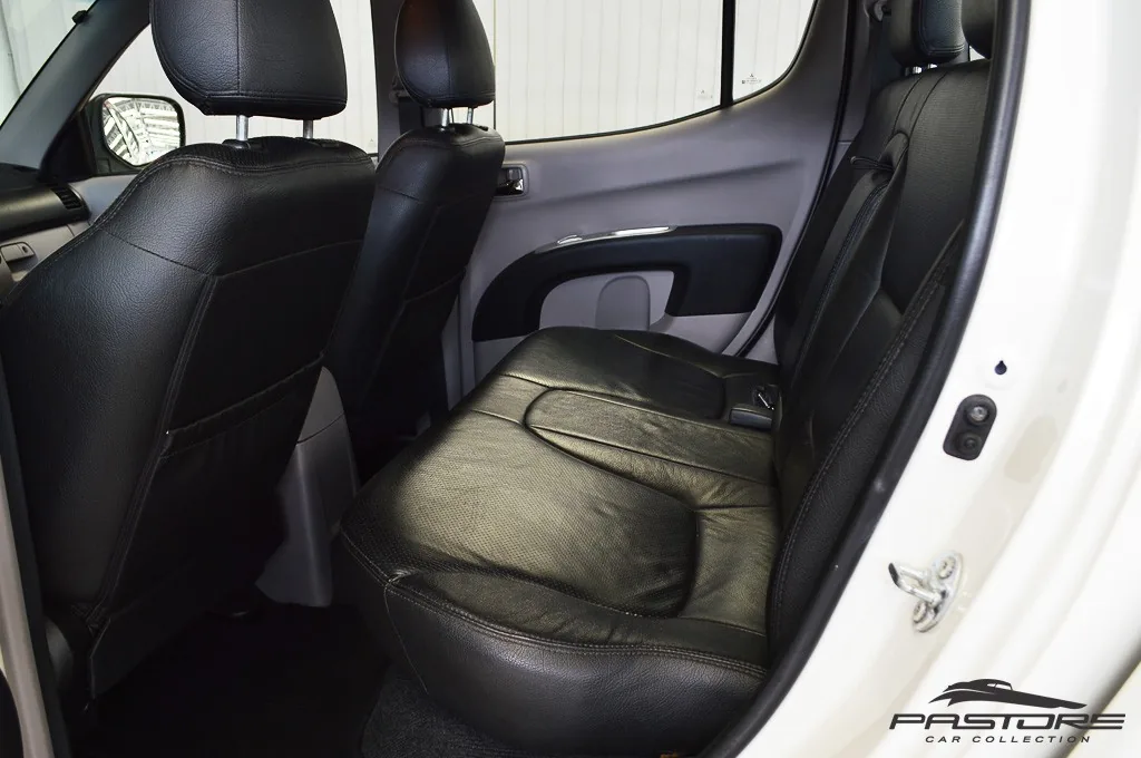 Mitsubishi L200 Triton 3.2D AT