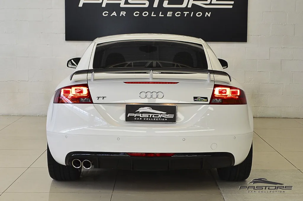 Audi TT White Edition