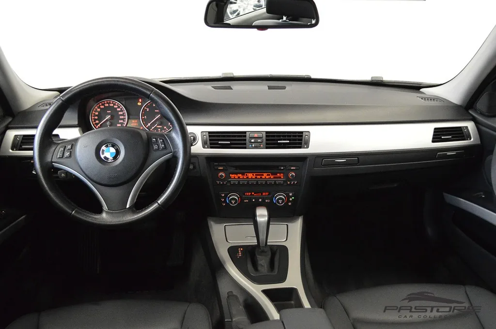 BMW 320i TOP