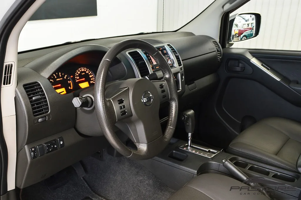 Nissan Frontier LE 2.5 TDI 4x4