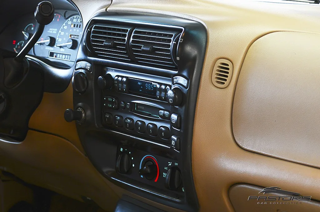 Ford Explorer Expedition XL 4WD
