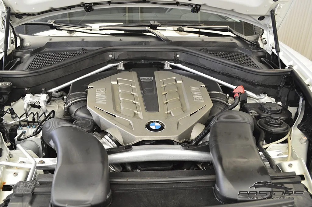 BMW X6 xDrive 50i