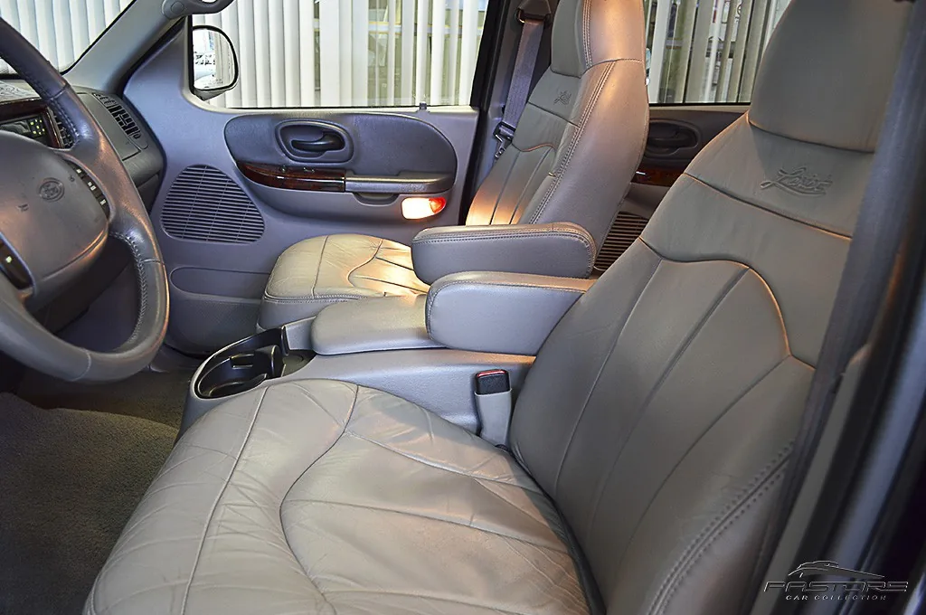 Ford F-150 CD SuperCrew Lariat