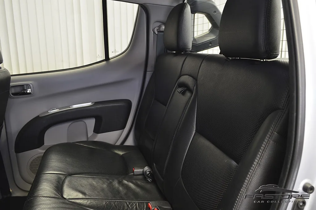 Mitsubishi L200 Triton 3.2D AT
