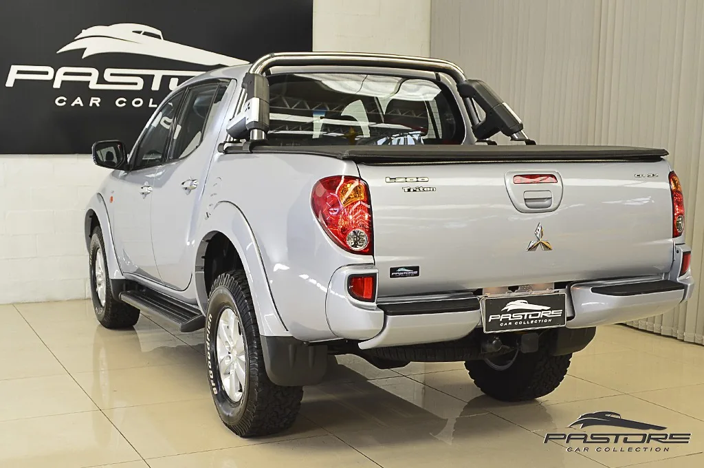 Mitsubishi L200 Triton 3.2D AT