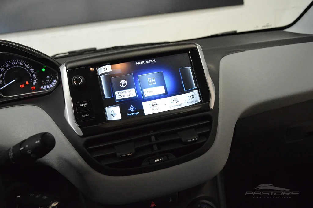 Peugeot 208 Allure 1.5