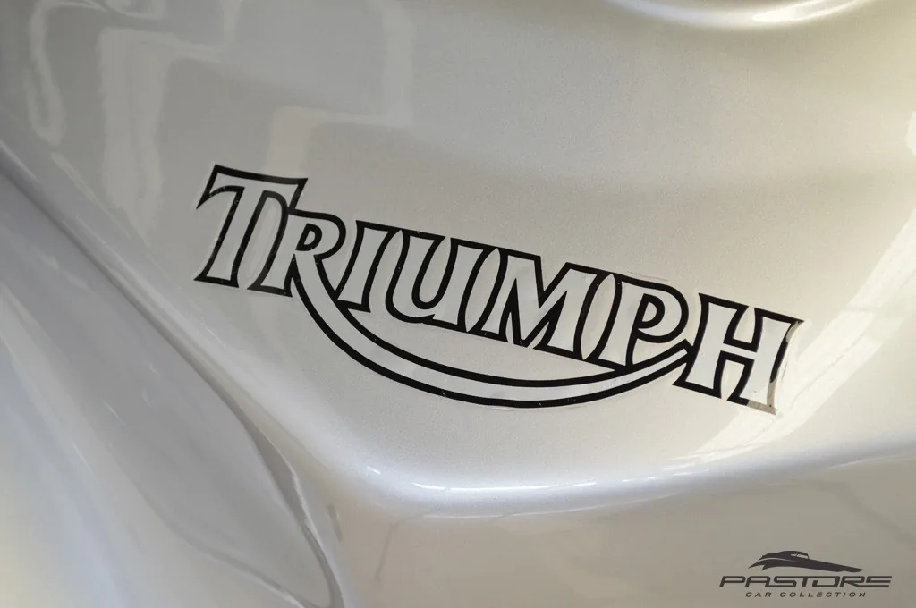Triumph Sprint ST 1050