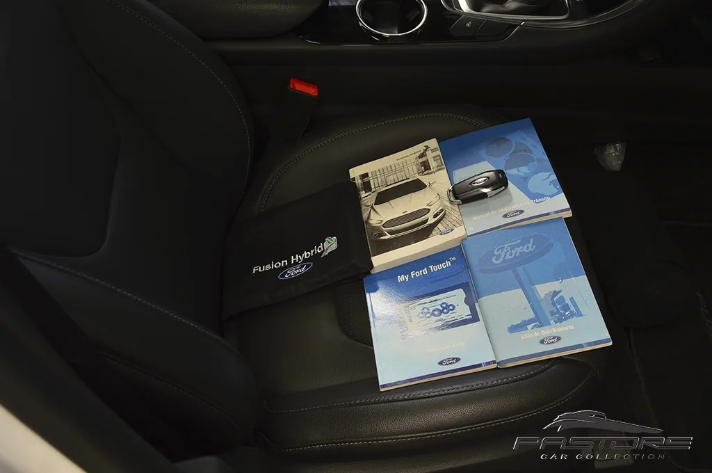 Ford Fusion Titanium Hybrid