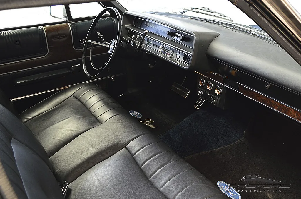 Ford Galaxie Landau