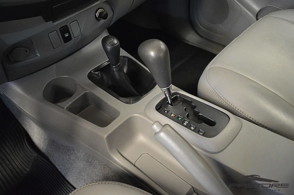 Toyota Hilux CD 4X4 SRV AT