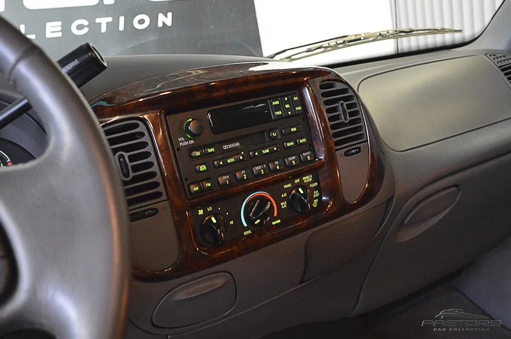 Ford F-150 CD SuperCrew Lariat