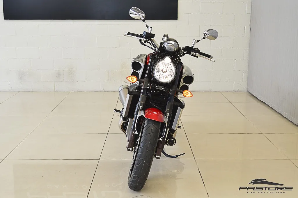 Yamaha V-Max 1800