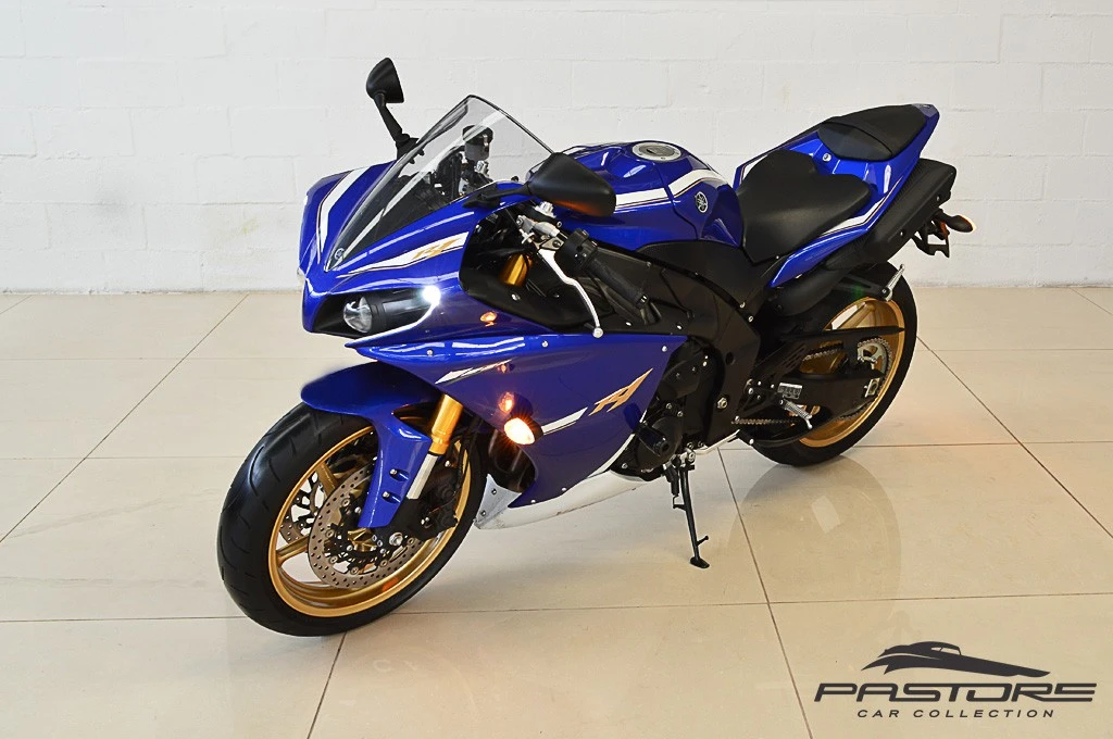 Yamaha YZF R1