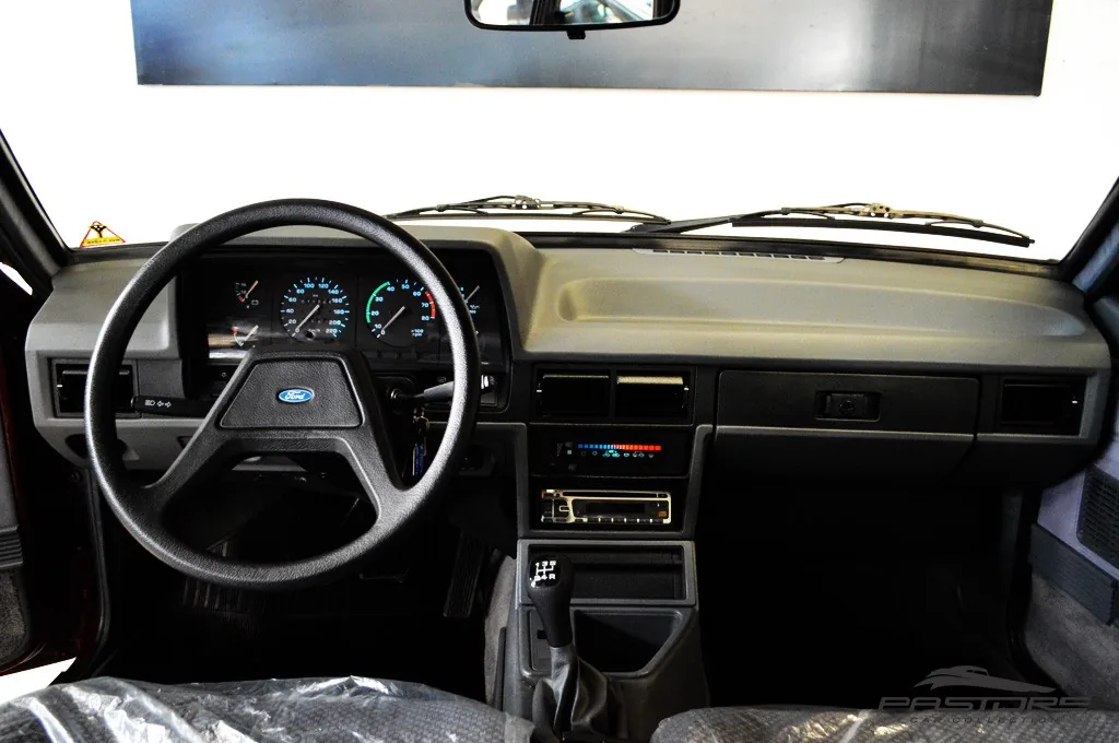Ford Del Rey Ghia