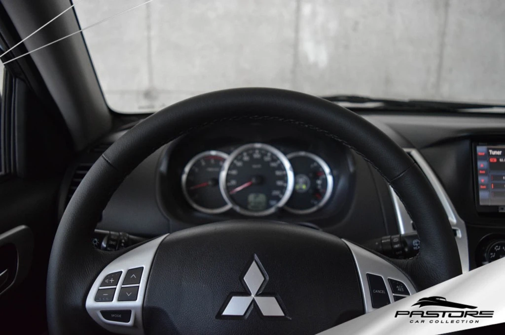 Mitsubishi Pajero Dakar HPE Diesel