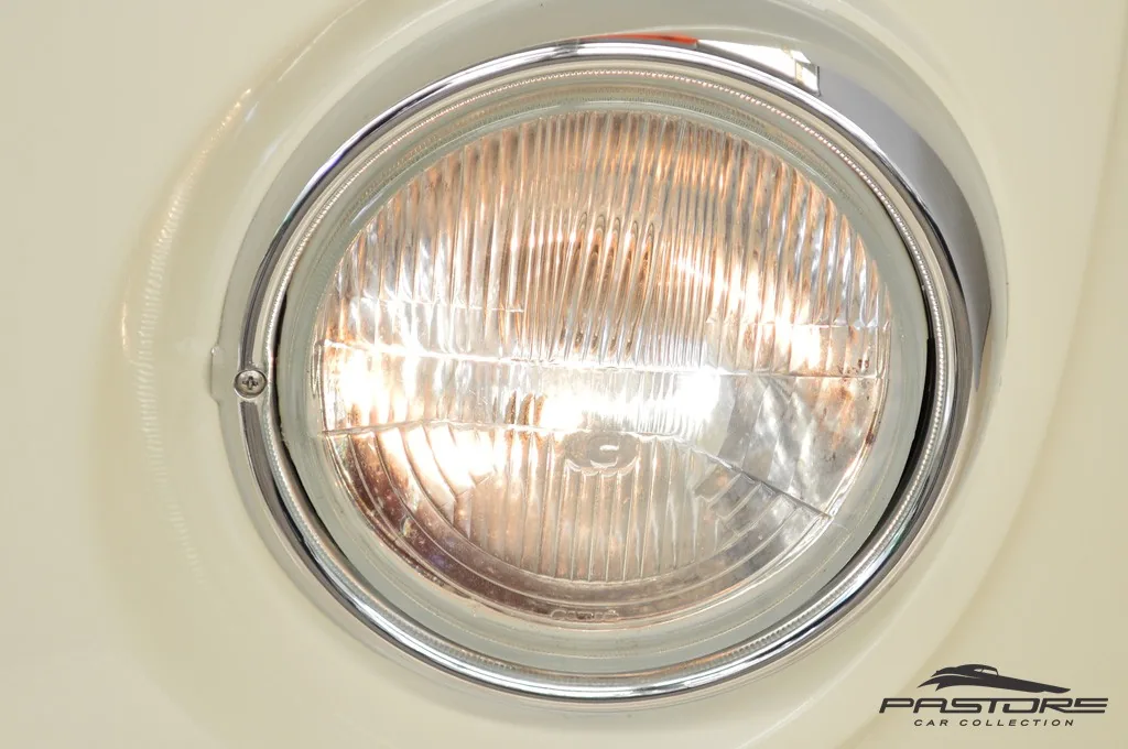 VW Kombi Standard