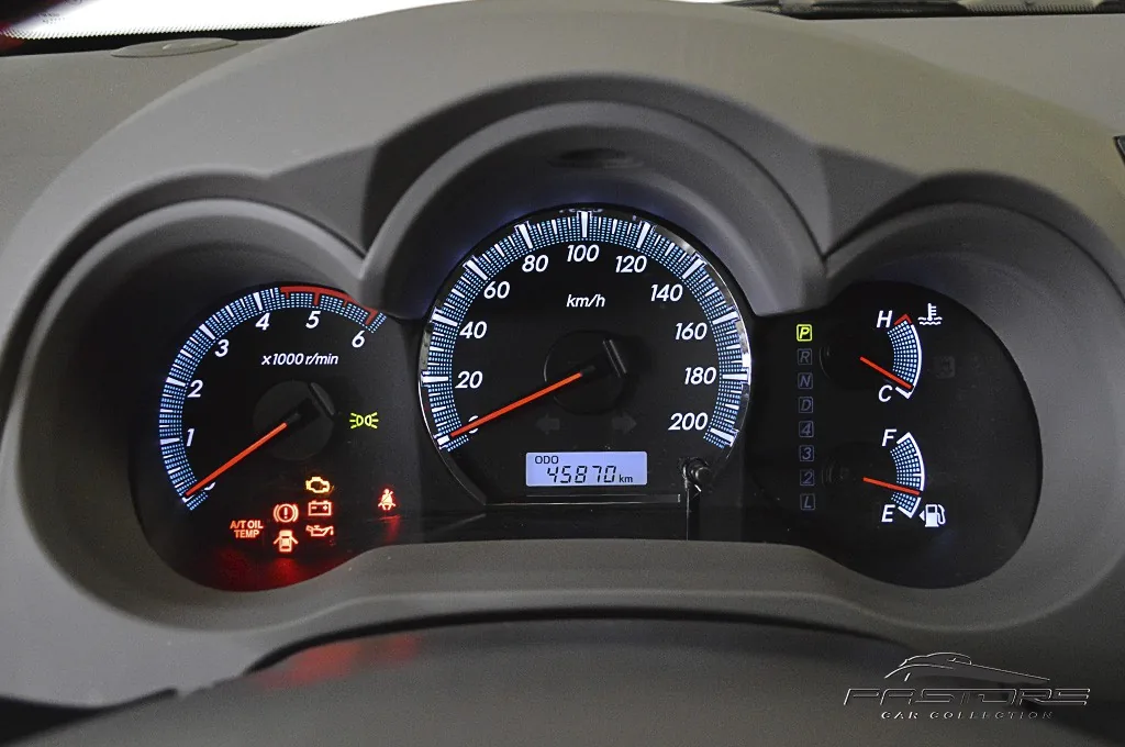 Toyota Hilux SW4 SRV 3.0 D-4D AT