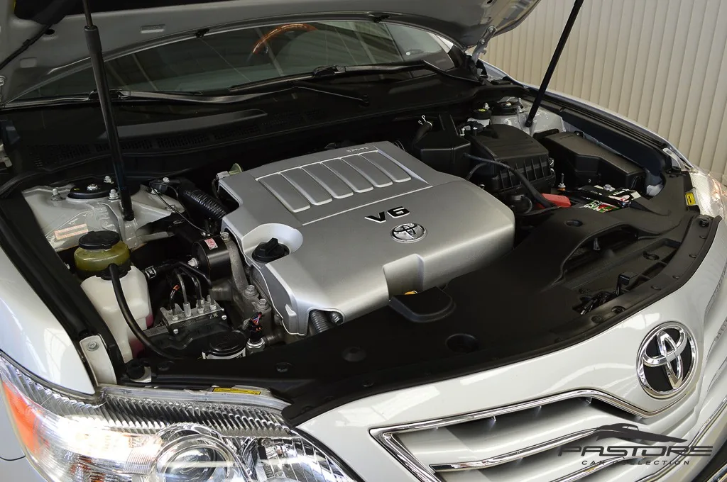 Toyota Camry XLE V6