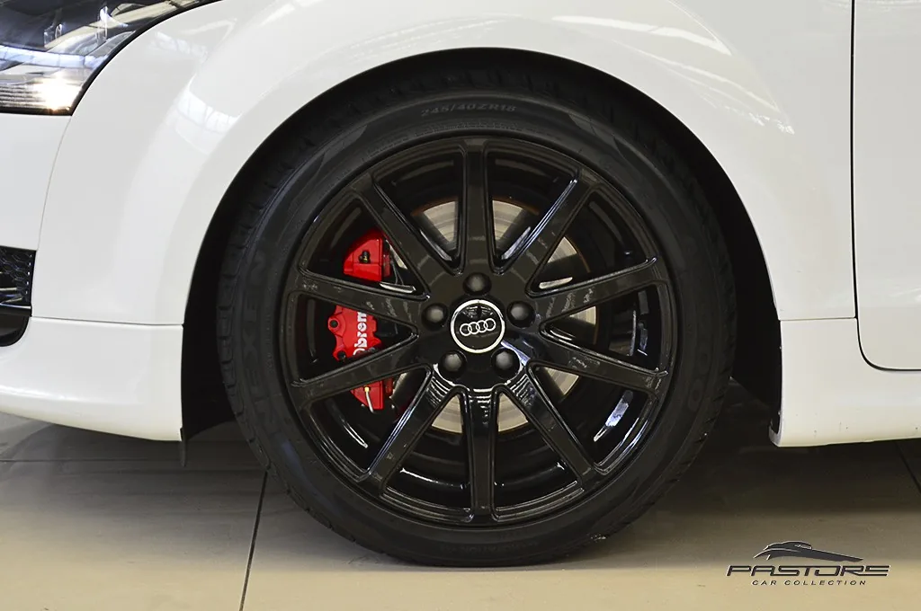 Audi TT White Edition
