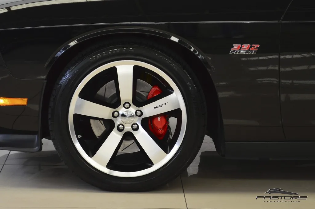 Dodge Challenger 392 SRT8