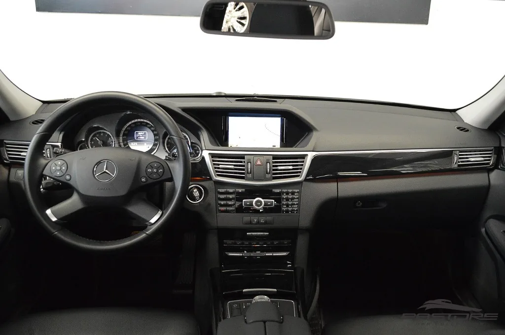 Mercedes-Benz E250 Avantgarde CGI