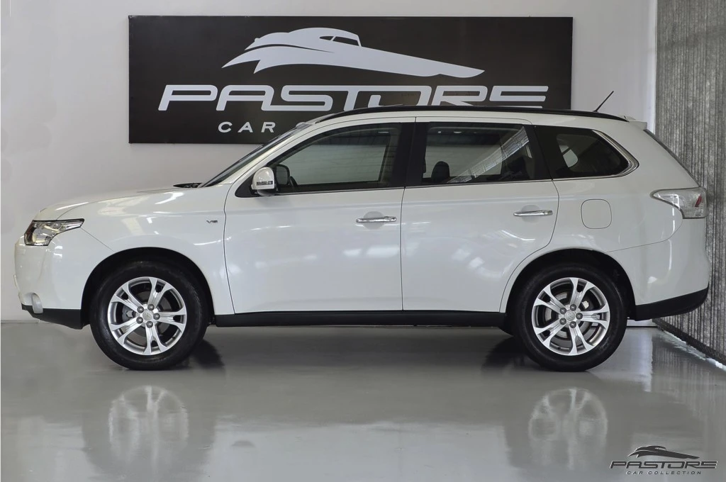 Mitsubishi All New Outlander GT