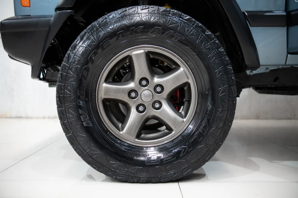 Jeep Jeep Cherokee Sport