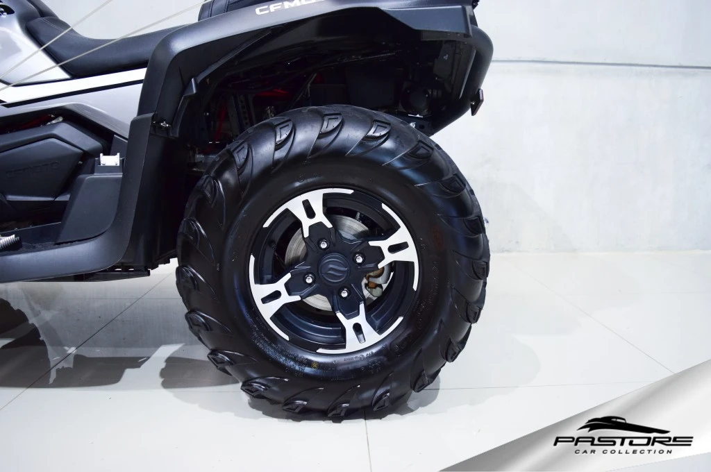 CFMOTO Quadriciclo CForce 625 Touring
