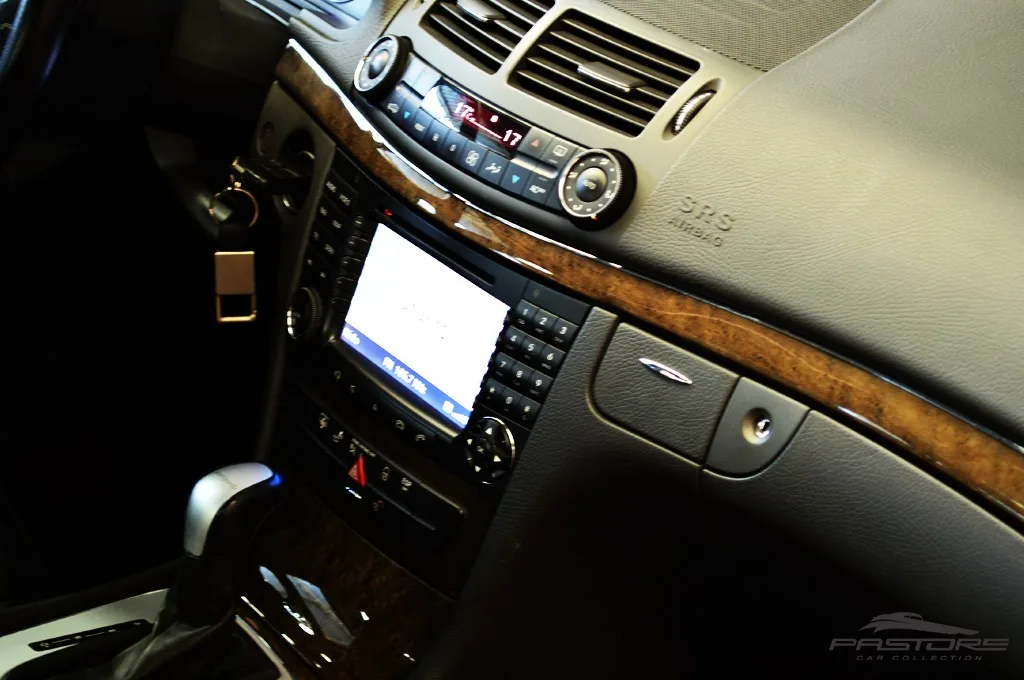 Mercedes-Benz E320 Avantgarde