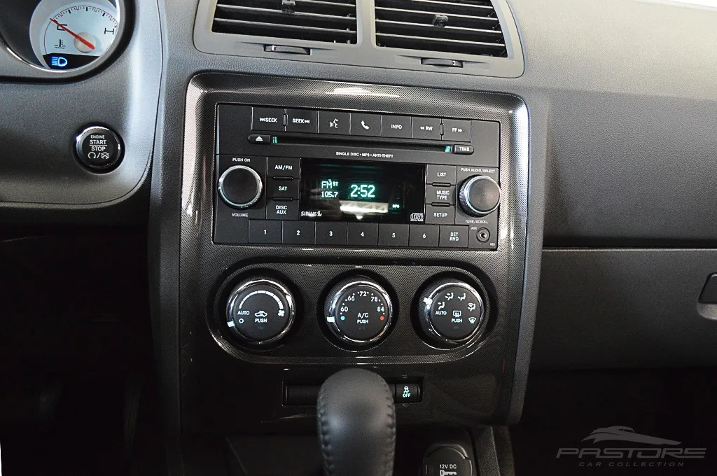 Dodge Challenger SXT Plus