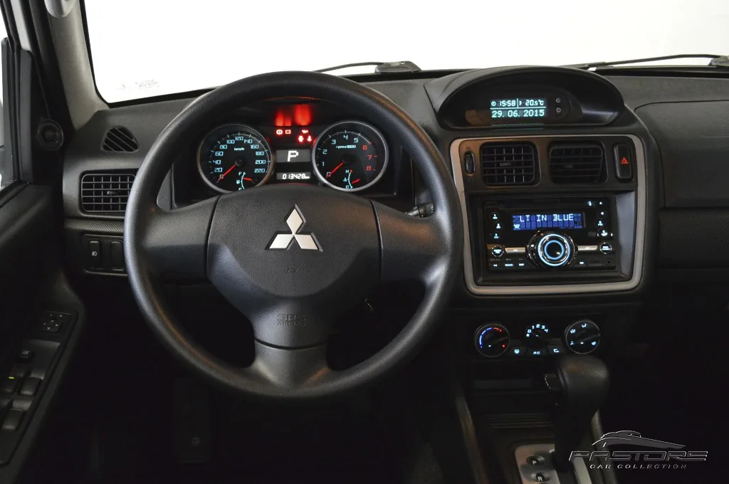 Mitsubishi Pajero TR4 2.0 16v 4x2
